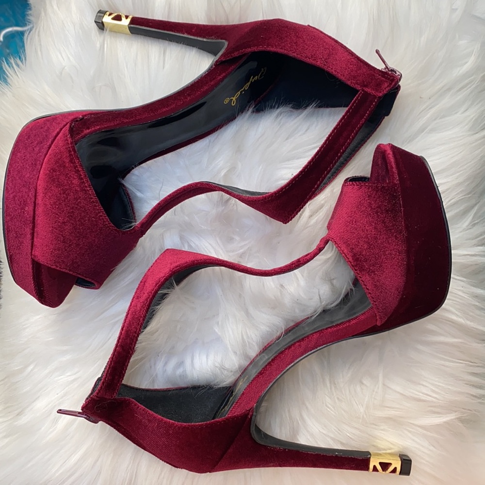 💜💜@SCENE CRUSH VELET T-STRAP PLATFORM💜💜